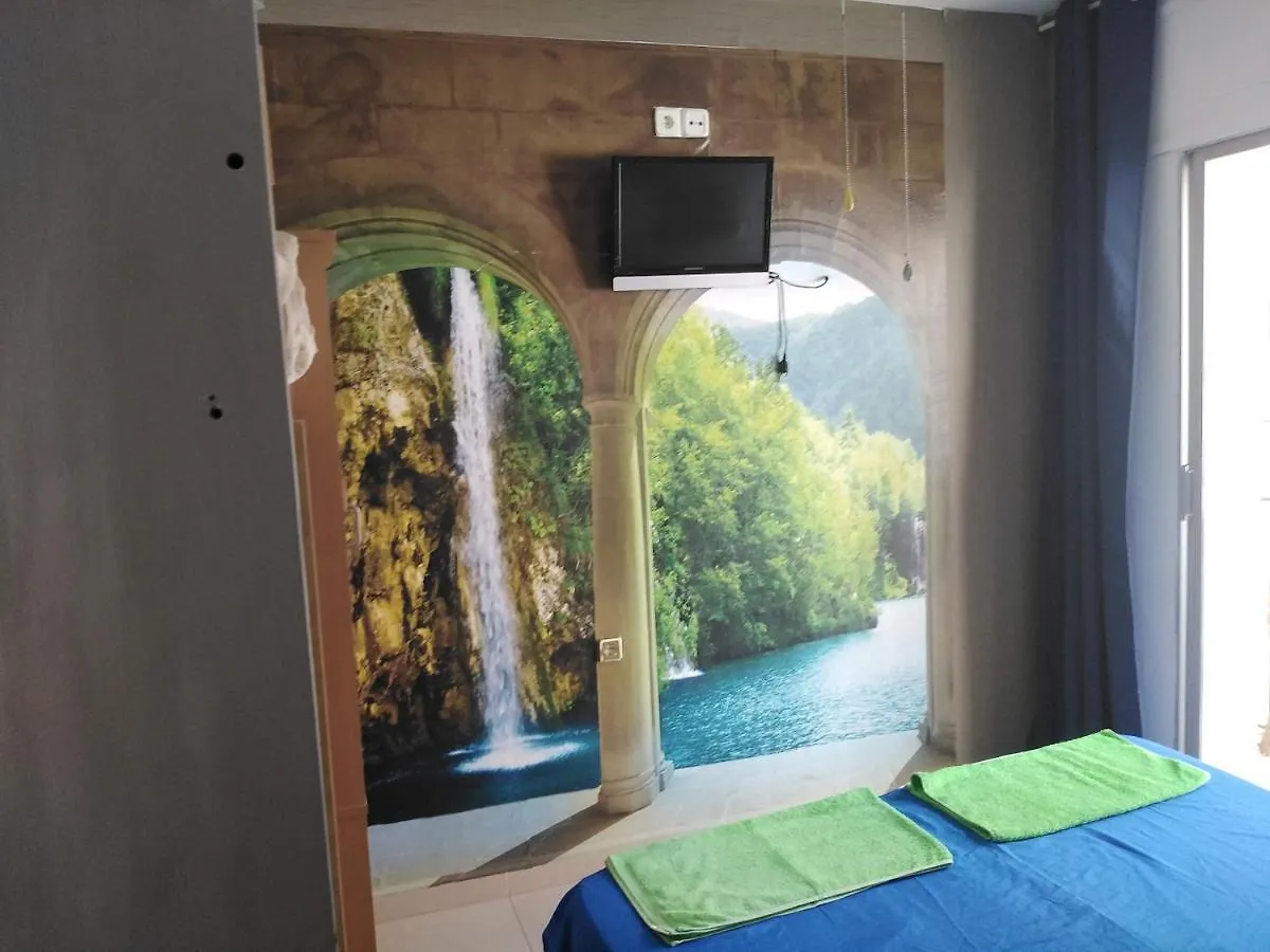 Guest house Can Pau Guesthouse Llanca Spain