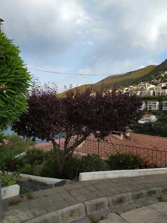 Guest house Can Pau Guesthouse Llanca Spain
