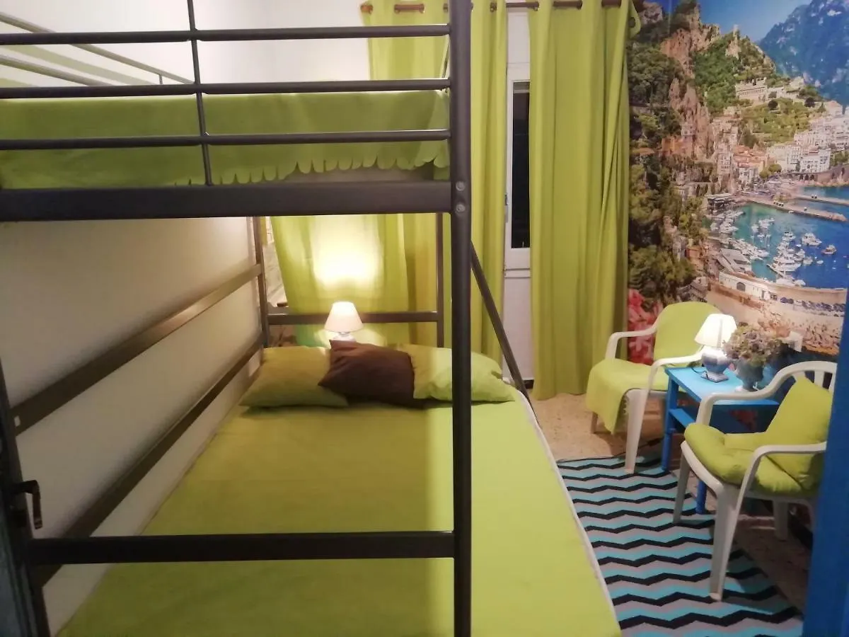ゲストハウス Can Pau Guesthouse リャンサ スペイン